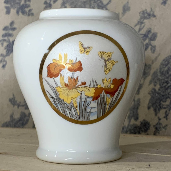 VTG Japan Porcelain Art of Chokin Iris Butterfly Ginger Jar with Gold Silver - Picture 7 of 8